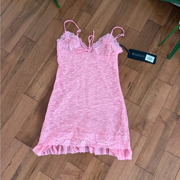 Brand new with tags WHITE FOX mini pink lace dress - Picture 4 of 9